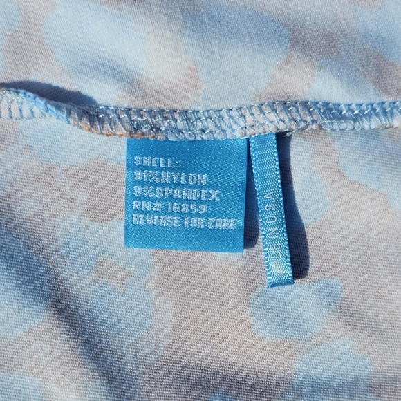 J. McLaughlin Animal Print Top Three Quarter Sleeve, NWOT - Picture 4 of 5